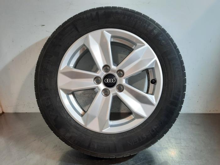 Wheel + tyre Audi A1