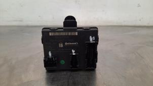 Gebruikte Deur module Peugeot 308 (F3/FB/FH/FM/FP) 1.6 16V HYbrid 180 Prijs € 133,10 Inclusief btw aangeboden door Autohandel Didier