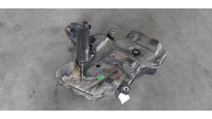 Gebruikte Tank adblue BMW 2 serie Active Tourer (F45) 216d 1.5 TwinPower Turbo 12V Prijs € 399,30 Inclusief btw aangeboden door Autohandel Didier