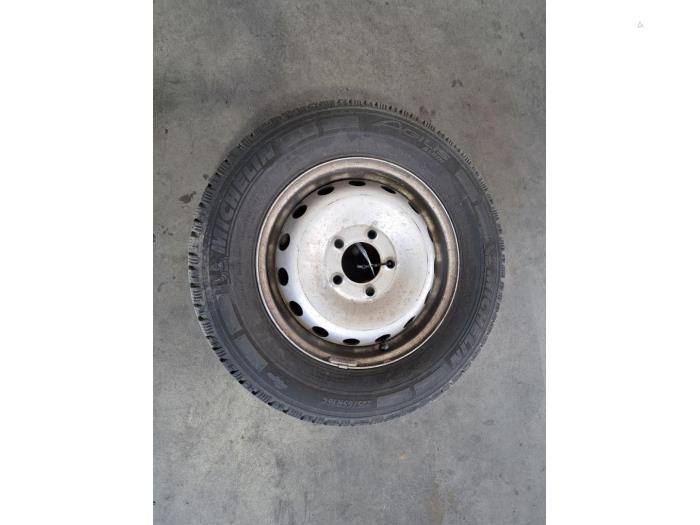 Wheel + tyre Renault Master