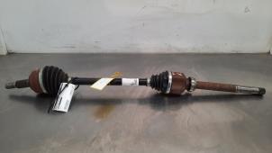 Gebruikte Aandrijfas rechts-voor Peugeot 308 (F3/FB/FH/FM/FP) 1.2 12V PureTech 130 Prijs € 127,05 Inclusief btw aangeboden door Autohandel Didier
