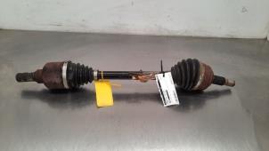 Gebruikte Cardanas links-voor (VWA) Peugeot 308 (F3/FB/FH/FM/FP) 1.6 16V HYbrid 180 Prijs € 266,20 Inclusief btw aangeboden door Autohandel Didier