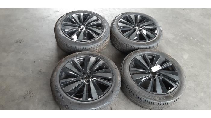 Set of wheels + tyres Peugeot 5008