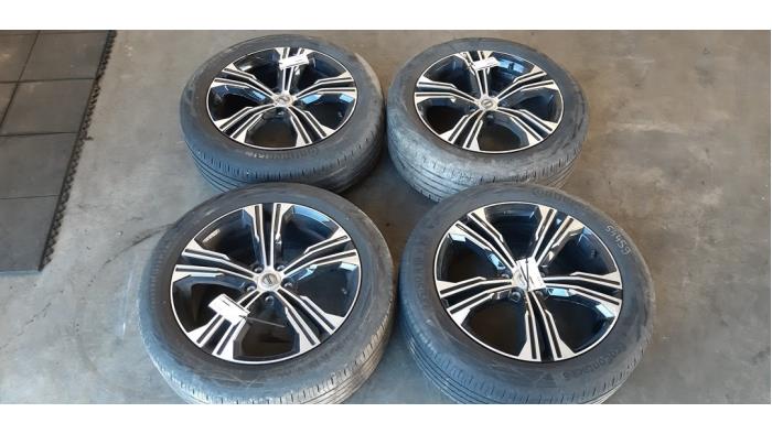 Set of wheels + tyres Volvo XC40