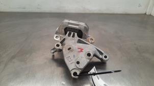 Gebruikte Motorrubber Nissan Qashqai (J12) 1.3 DIG-T MHEV 16V Prijs € 54,45 Inclusief btw aangeboden door Autohandel Didier