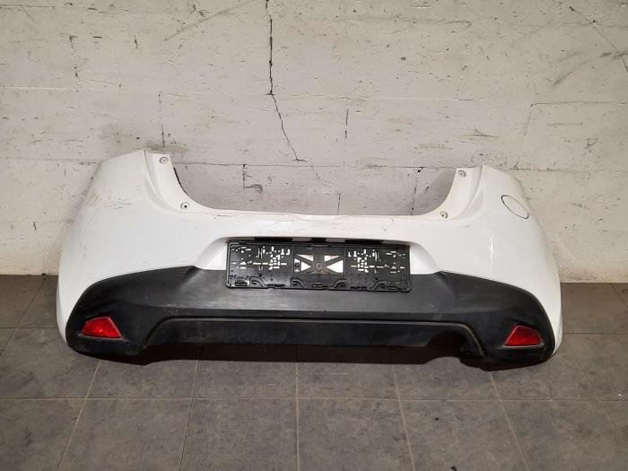Pare-chocs arrière Mazda 2.