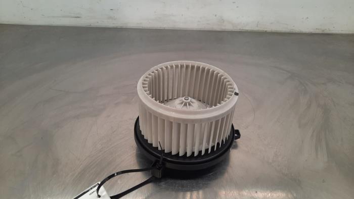 Heating and ventilation fan motor Nissan Qashqai