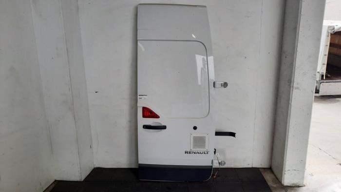 Tylne drzwi samochodu dostawczego Renault Master