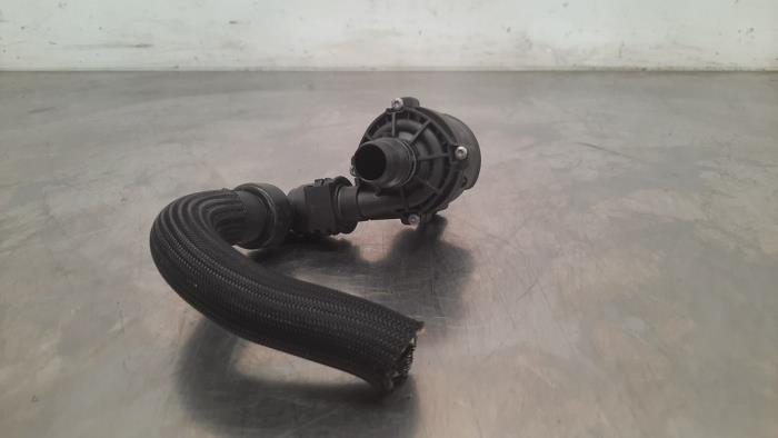 Additional water pump Peugeot 308