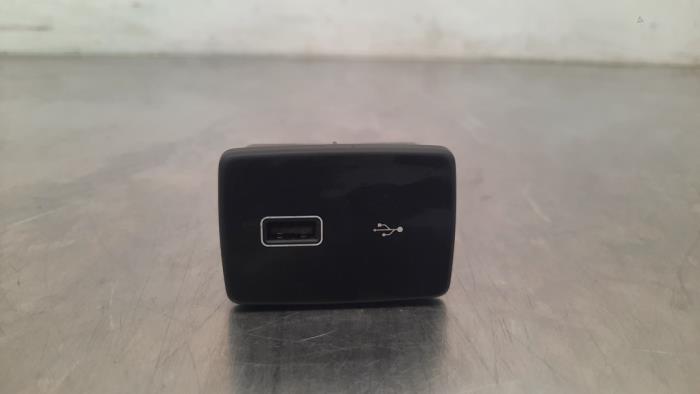 Conexión AUX-USB Citroen Jumper