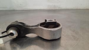 Gebruikte Versnellingsbak Steun Renault Trafic (1FL/2FL/3FL/4FL) 2.0 dCi 16V 150 Prijs € 30,25 Inclusief btw aangeboden door Autohandel Didier