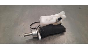 Gebruikte Hoofdremcilinder Renault Trafic (1FL/2FL/3FL/4FL) 2.0 dCi 16V 150 Prijs € 66,55 Inclusief btw aangeboden door Autohandel Didier