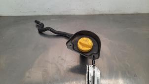 Gebruikte Vulpijp olie Renault Trafic (1FL/2FL/3FL/4FL) 2.0 dCi 16V 150 Prijs € 24,20 Inclusief btw aangeboden door Autohandel Didier