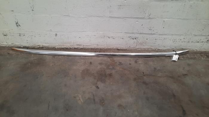 Dachreling links Audi A6