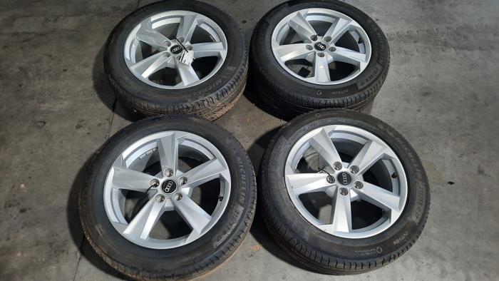 Set of wheels + winter tyres Audi Q2