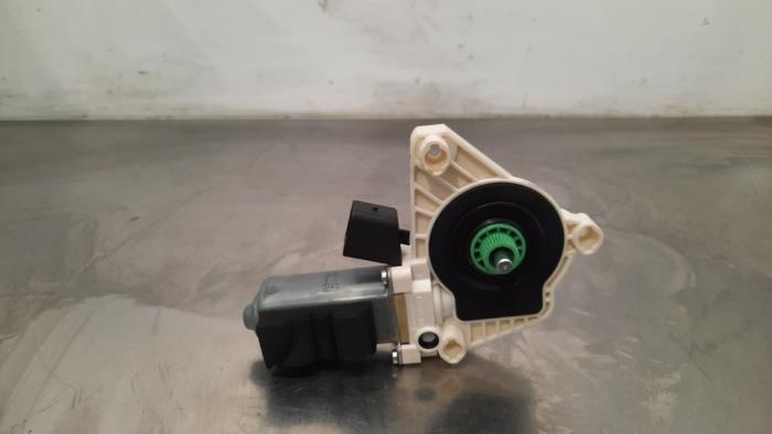 Door window motor Mercedes CLA