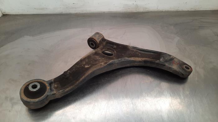 Front wishbone, left Renault Master