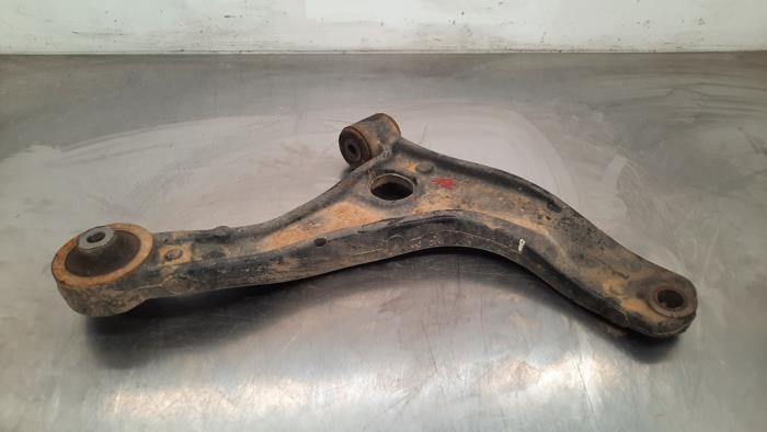 Front wishbone, right Renault Master