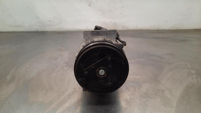 Air conditioning pump Renault Master