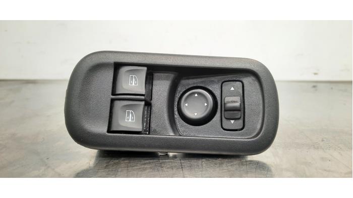 Multi-functional window switch Renault Master