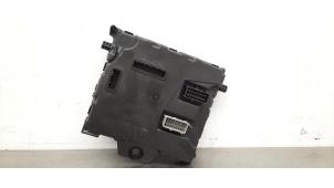 Gebruikte Computer Body Control Renault Master III (FV) 2.3 dCi 110 16V FWD Prijs € 199,65 Inclusief btw aangeboden door Autohandel Didier