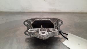 Gebruikte Versnellingsbak Steun BMW 2 serie Active Tourer (F45) 218d 2.0 TwinPower Turbo 16V Prijs € 66,55 Inclusief btw aangeboden door Autohandel Didier