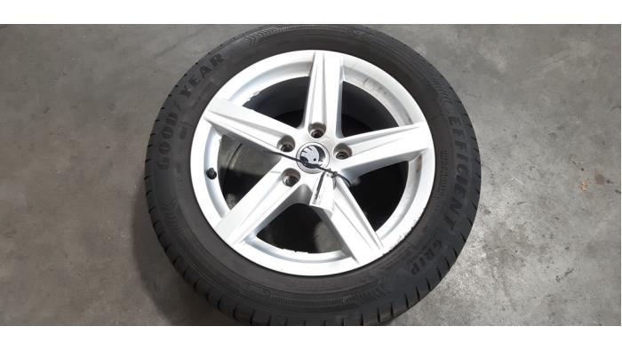 Wheel + tyre Skoda Octavia