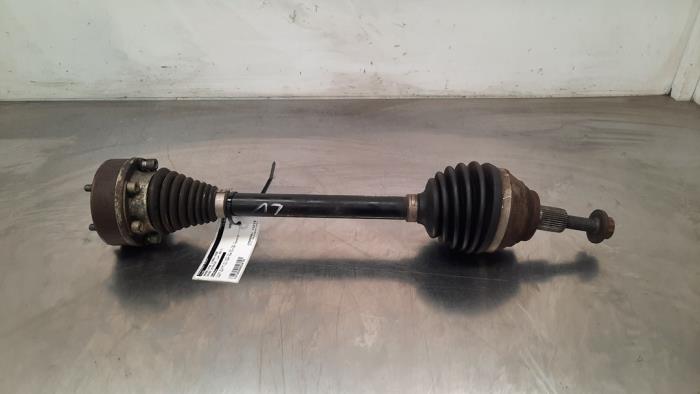 Front drive shaft, left Skoda Octavia