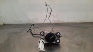 Gebruikte Motorrubber Landrover Defender II 3.0 D250 MHEV Prijs € 163,35 Inclusief btw aangeboden door Autohandel Didier