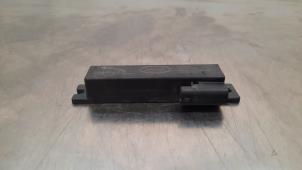 Gebruikte Keyless entry antenne Landrover Defender II 3.0 D250 MHEV Prijs € 18,15 Inclusief btw aangeboden door Autohandel Didier