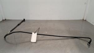 Gebruikte Brandstofleiding Landrover Defender II 3.0 D250 MHEV Prijs € 30,25 Inclusief btw aangeboden door Autohandel Didier