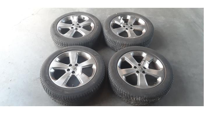 Set of wheels + tyres Opel Mokka