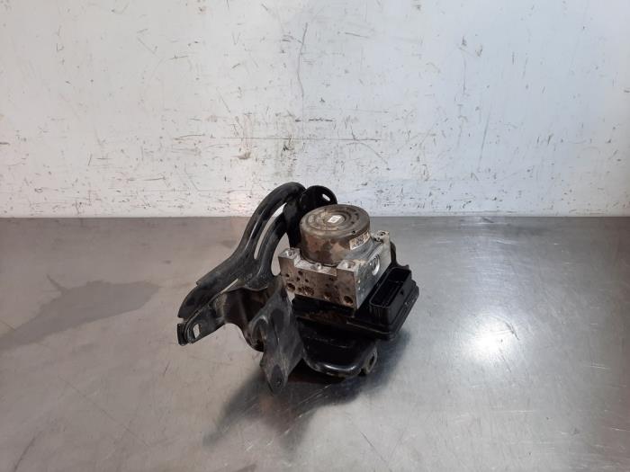 ABS pump Peugeot 208