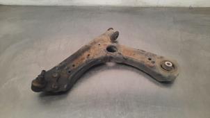 Gebruikte Triangel links-voor Skoda Fabia III Combi (NJ5) 1.0 TSI 12V Prijs € 66,55 Inclusief btw aangeboden door Autohandel Didier