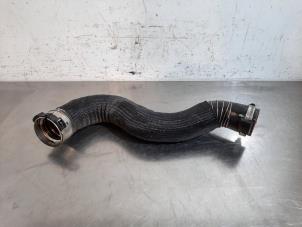 Gebruikte Intercooler Slang Citroen C5 Aircross I (A4/AC/AJ/AR) 1.6 Hybrid 225 16V Prijs € 54,45 Inclusief btw aangeboden door Autohandel Didier
