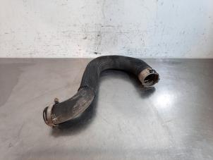 Gebruikte Intercooler Slang Citroen C5 Aircross I (A4/AC/AJ/AR) 1.6 Hybrid 225 16V Prijs € 42,35 Inclusief btw aangeboden door Autohandel Didier