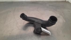 Gebruikte Intercooler Buis Ford Transit Custom 2.0 TDCi 16V Eco Blue 105 Prijs € 30,25 Inclusief btw aangeboden door Autohandel Didier