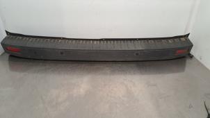 Gebruikte Bumperhoes achter Ford Transit Custom 2.0 TDCi 16V Eco Blue 105 Prijs € 133,10 Inclusief btw aangeboden door Autohandel Didier