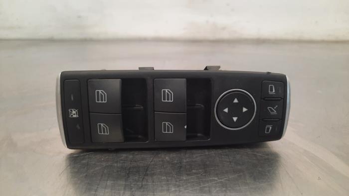 Multi-functional window switch Mercedes CLA