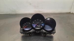 Gebruikte Kilometerteller KM Porsche Macan (95B) 2.0 16V Turbo Prijs € 998,25 Inclusief btw aangeboden door Autohandel Didier