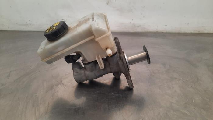 Master cylinder Audi A3