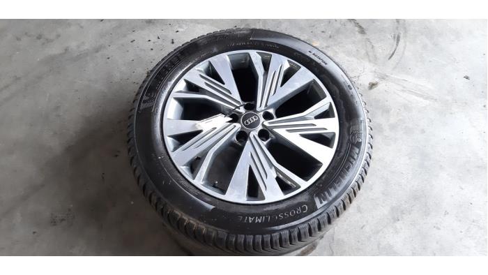 Velg + Band Audi Q4