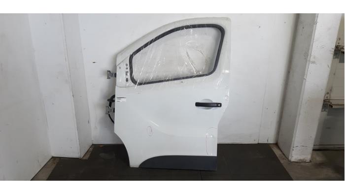 Door 4-door, front left Renault Trafic