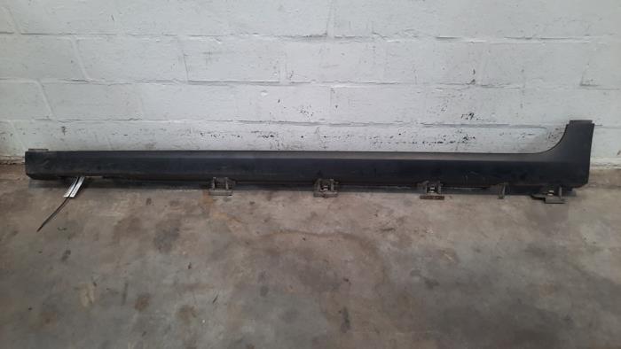 Door sill left Citroen C3