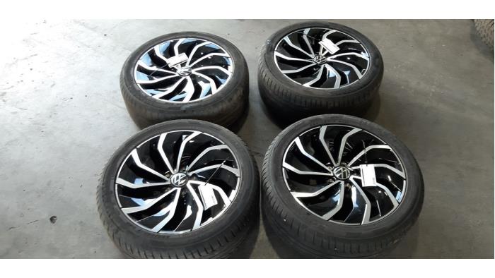 Set of wheels + tyres Volkswagen Golf