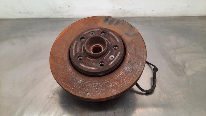 Fusee links-voor Renault Trafic