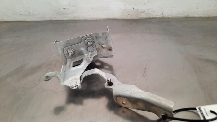 Bonnet Hinge Renault Trafic