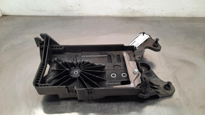 Battery box Volkswagen Golf