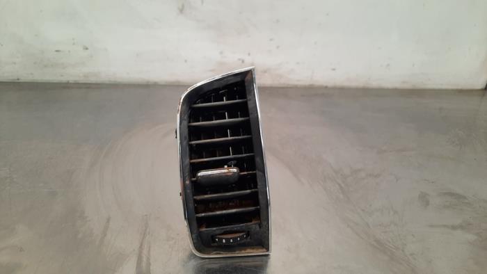 Dashboard vent Skoda Karoq