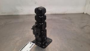 Gebruikte Frontdeel steun Mercedes Vito (447.6) 2.2 114 CDI 16V Prijs € 30,25 Inclusief btw aangeboden door Autohandel Didier